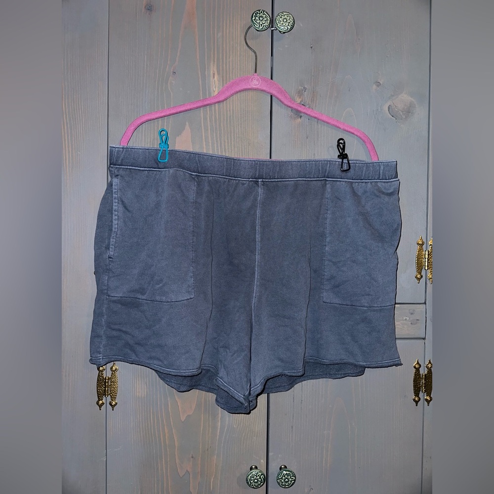 Universal Thread Blue Knit Shorts